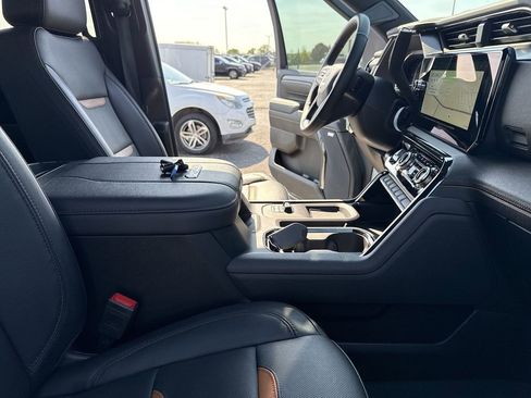 Certified 2024 GMC Sierra 2500 AT4 w/ AT4 Premium Plus Package AWD/4WD image 13
