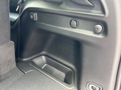 New 2025 Jeep Grand Cherokee L Limited w/ Trailer Tow Package image 40