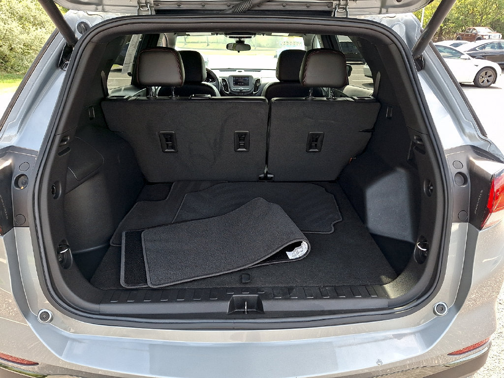 Used 2023 Chevrolet Equinox RS AWD/4WD image 29