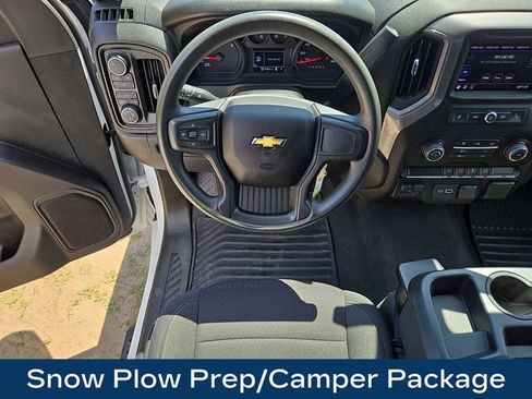 Used 2022 Chevrolet Silverado 2500 Custom w/ Custom Convenience Package AWD/4WD image 3