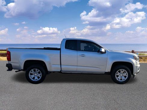 Used 2016 Chevrolet Colorado LT w/ LT Convenience Package image 9