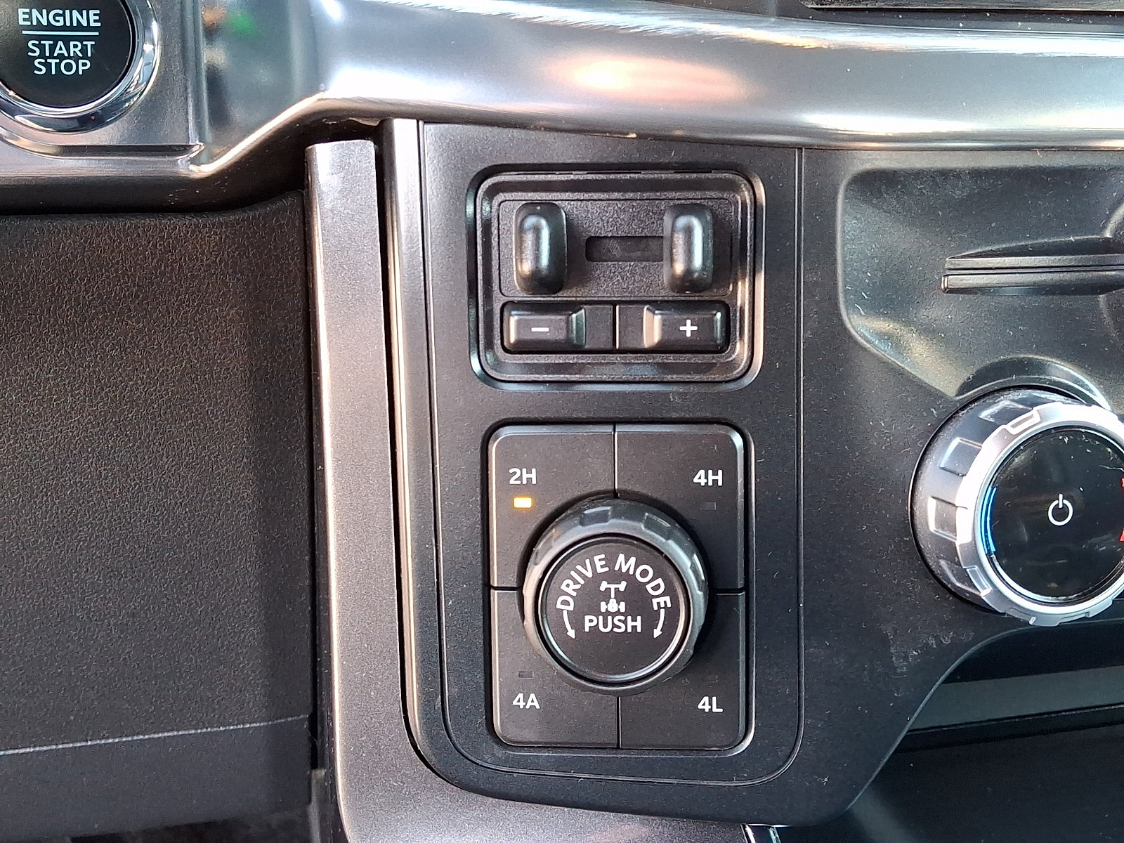 Certified 2023 Ford F150 Lariat w/ Max Trailer Tow Package AWD/4WD image 22