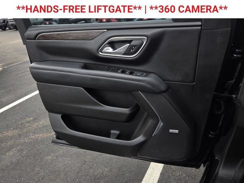 Used 2022 Chevrolet Tahoe Z71 w/ Z71 Off-Road Package AWD/4WD image 11