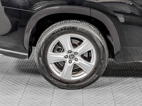 Used 2021 Toyota Highlander XSE image 35