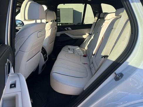 New 2026 BMW X5 xDrive50e w/ Executive Package image 24