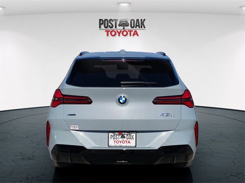 Used 2025 BMW X3 xDrive30i w/ Premium Package image 6