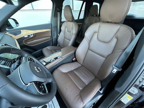 Certified 2024 Volvo XC90 T8 Plus w/ Protection Package image 15
