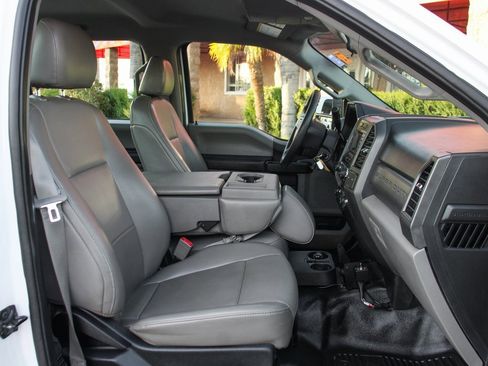 Used 2019 Ford F250 XL w/ Power Equipment Group image 46