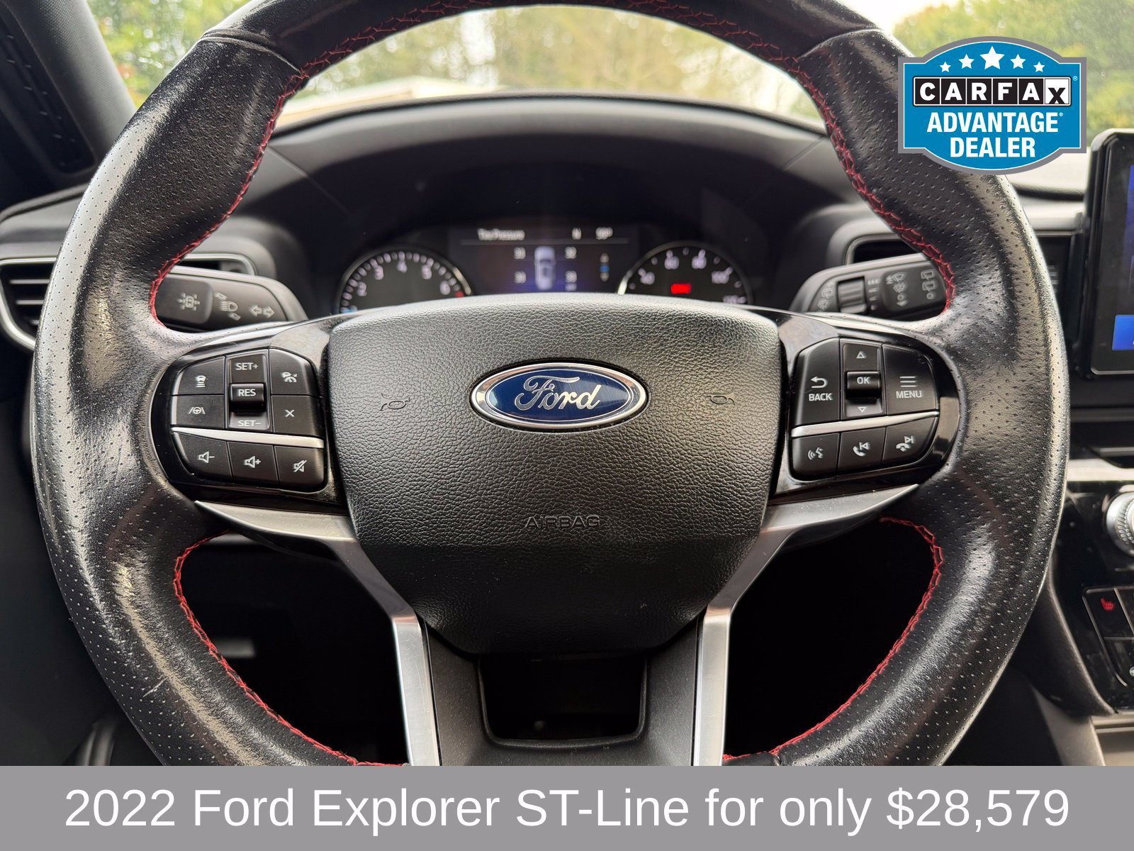 Used 2022 Ford Explorer ST-Line w/ Class IV Trailer Tow Package AWD/4WD image 12