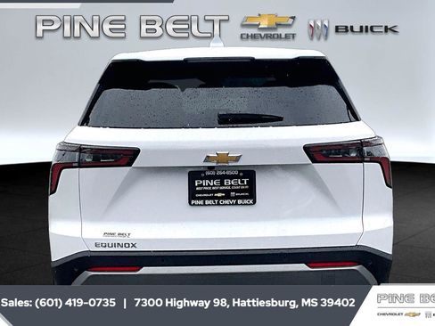New 2026 Chevrolet Equinox LT FWD image 4