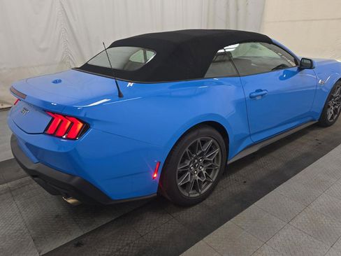 Used 2025 Ford Mustang GT Premium w/ GT Performance Package RWD image 4