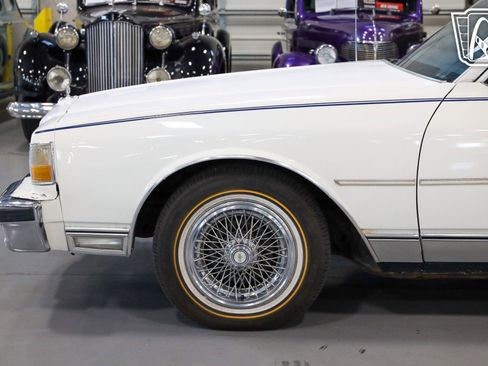 Used 1989 Chevrolet Caprice Classic Brougham image 13