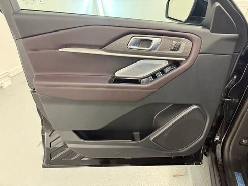 New 2026 Ford Explorer Platinum image 14