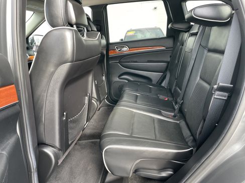 Used 2013 Jeep Grand Cherokee Overland image 29