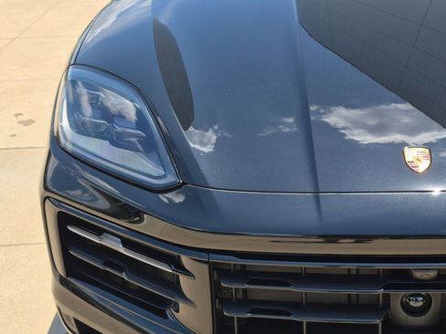 New 2026 Porsche Cayenne AWD/4WD image 12
