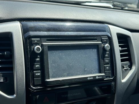 Used 2015 Toyota Tacoma PreRunner w/ TRD Sport Package RWD image 11
