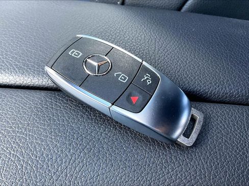 Used 2023 Mercedes-Benz GLE 350 4MATIC image 14