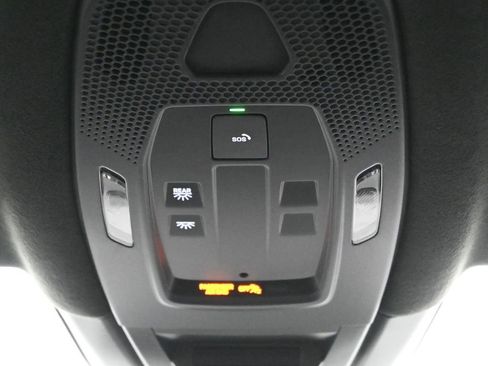 New 2025 Porsche Cayenne GTS image 25