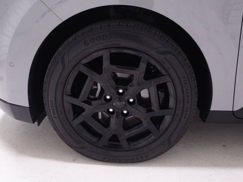 Used 2026 Kia Carnival SX w/ SX Dark Edition Package FWD image 36