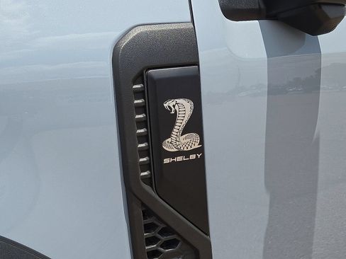 Used 2024 Ford F250 Lariat w/ Lariat Ultimate Package AWD/4WD image 12