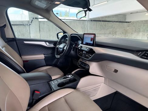 Used 2020 Ford Escape SEL FWD image 24