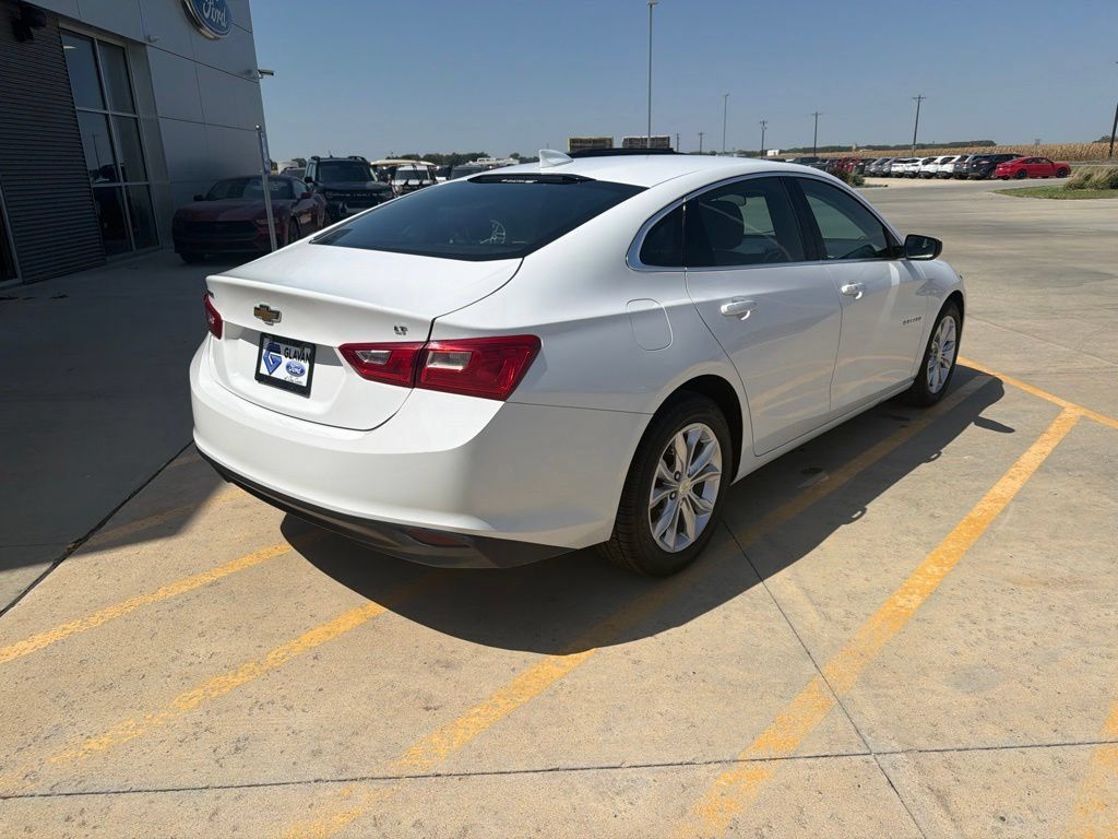 Used 2023 Chevrolet Malibu LT FWD image 7