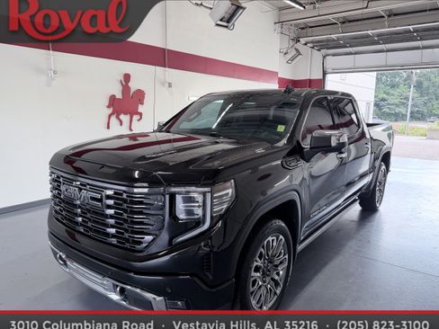 Used 2025 GMC Sierra 1500 Denali Ultimate AWD/4WD image 1