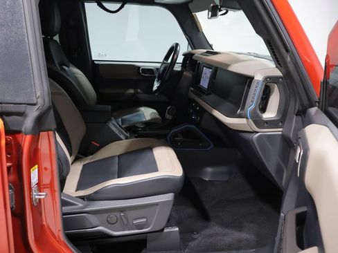 Used 2023 Ford Bronco Wildtrak AWD/4WD image 22