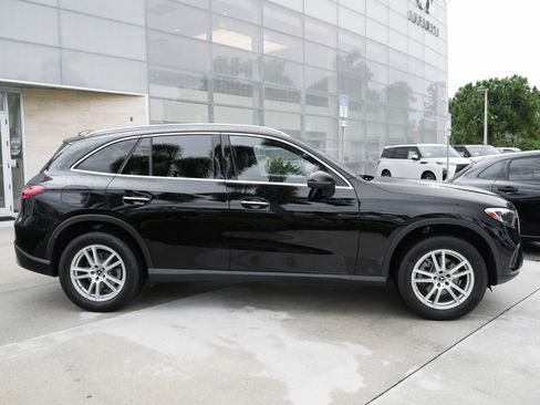 Used 2023 Mercedes-Benz GLC 300 4MATIC image 27