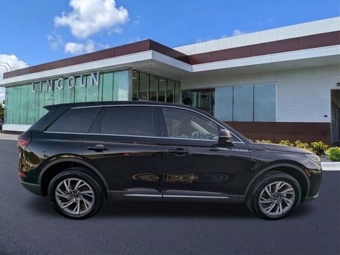 Certified 2024 Lincoln Corsair Premiere w/ Equipment Group 101A image 4