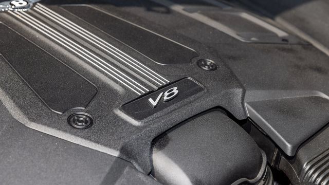 Used 2023 Bentley Bentayga AWD/4WD image 61