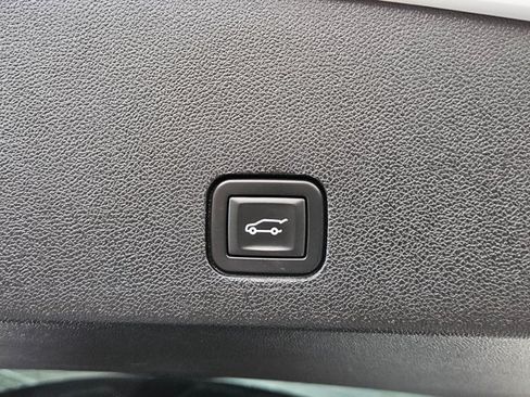 Used 2023 Cadillac XT6 Sport w/ Platinum Package AWD/4WD image 30