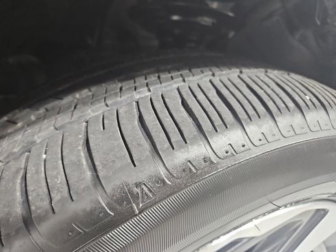 Certified 2024 Subaru Crosstrek 2.5i Limited w/ Crosstrek Mirror Package image 30