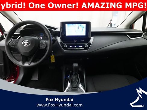 Used 2023 Toyota Corolla LE image 5