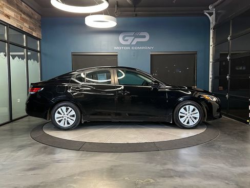 Used 2023 Nissan Sentra S FWD image 2