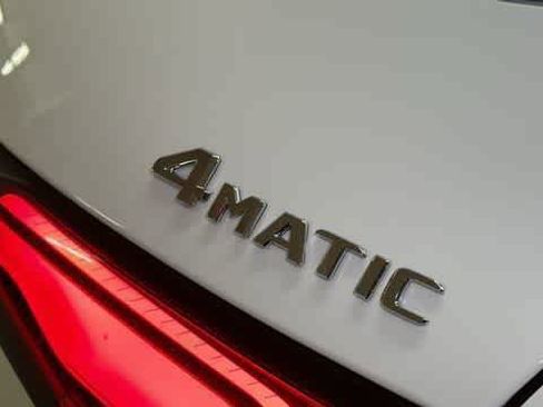Used 2026 Mercedes-Benz GLC 300 4MATIC image 11
