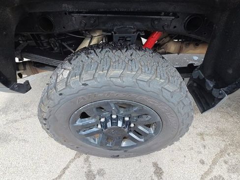 Used 2019 Chevrolet Silverado 2500 LT w/ Midnight Edition AWD/4WD image 30