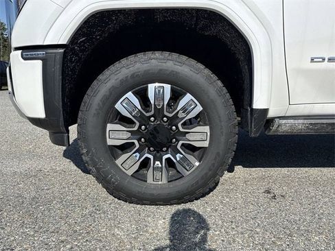 New 2025 GMC Sierra 3500 Denali image 34