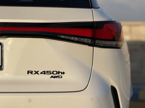 New 2026 Lexus RX 450h AWD image 12