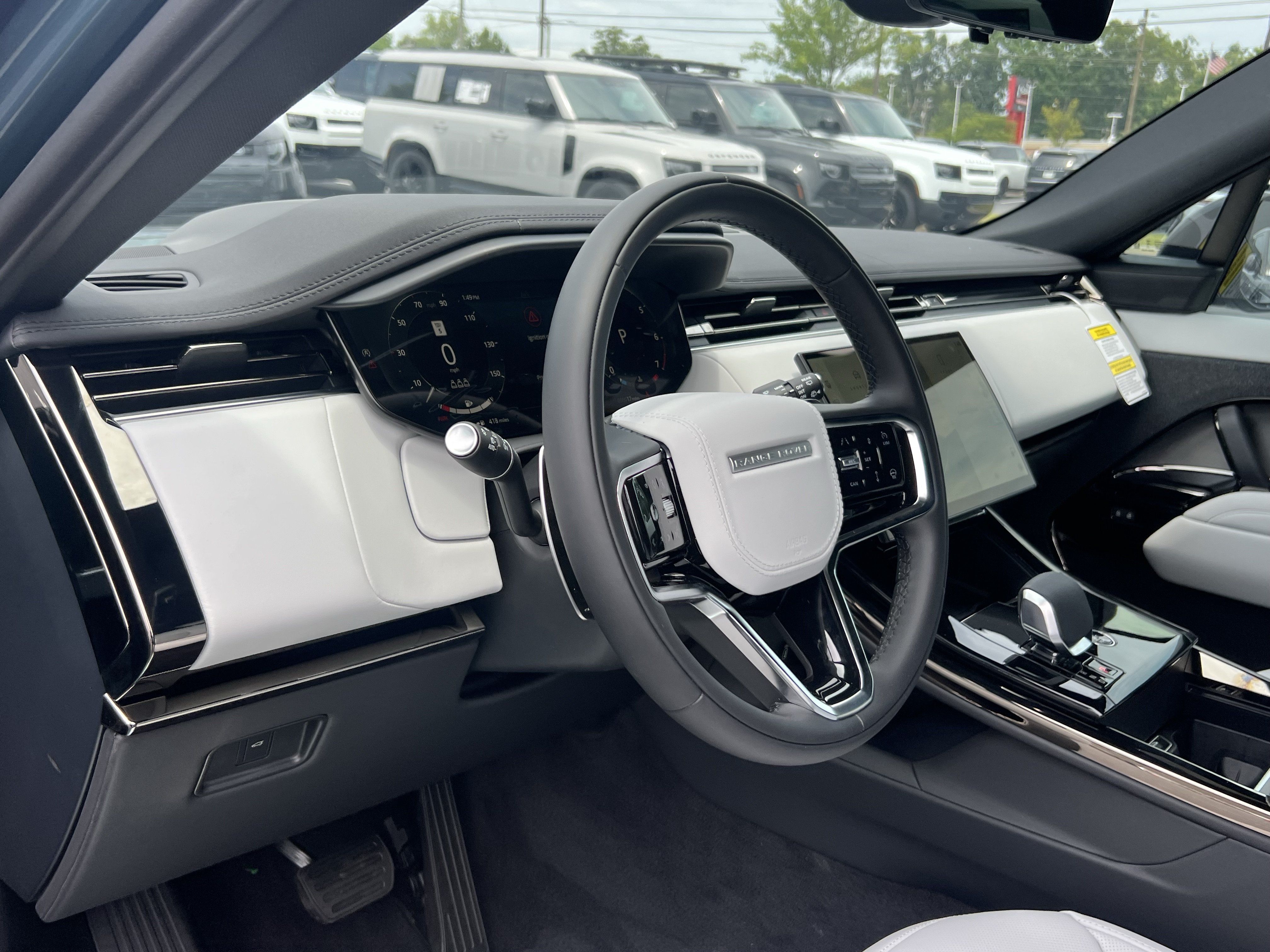 New 2026 Land Rover Range Rover Sport SE AWD/4WD image 19
