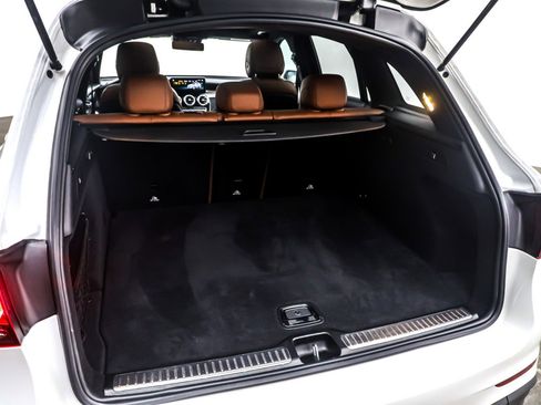Used 2022 Mercedes-Benz GLC 300 image 23