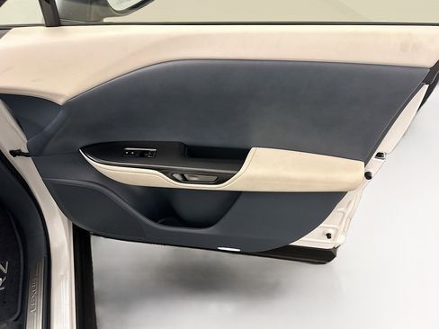 Used 2023 Lexus RZ 450e Premium w/ Accessory Package (2T) image 34