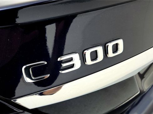 Used 2019 Mercedes-Benz C 300 4MATIC Sedan image 13