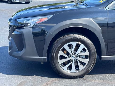Used 2023 Subaru Outback Premium AWD/4WD image 31