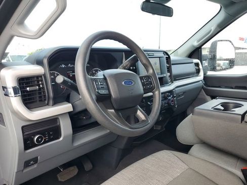 Certified 2025 Ford F250 XLT image 11
