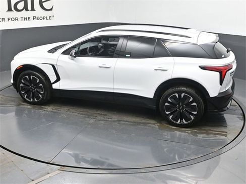 Used 2024 Chevrolet Blazer EV RS image 41