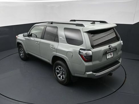 Used 2022 Toyota 4Runner TRD Off-Road Premium AWD/4WD image 16