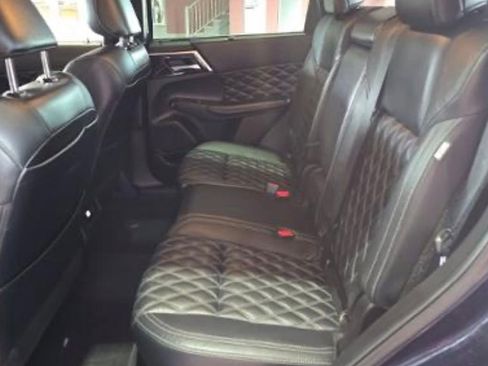 Used 2022 Mitsubishi Outlander SEL image 6