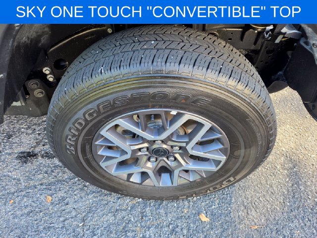 Used 2026 Jeep Wrangler Unlimited Sahara AWD/4WD image 34