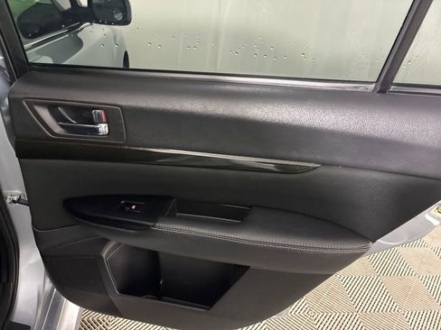 Used 2013 Subaru Legacy 2.5i Sport image 32